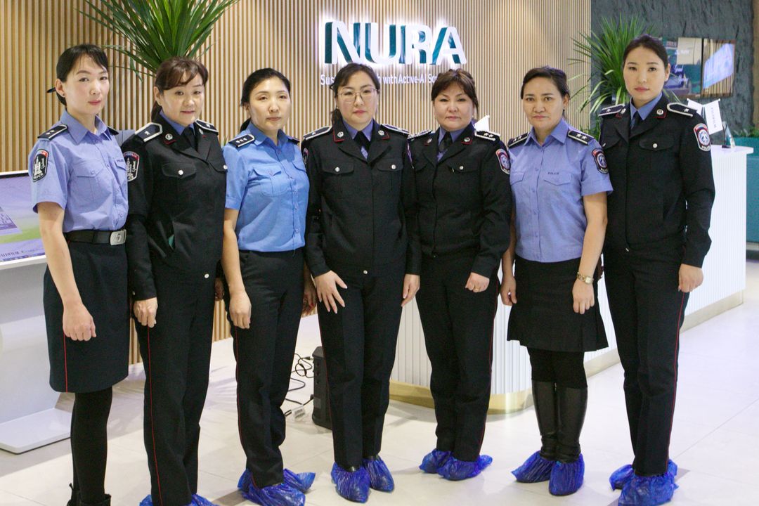 300A0415 (1)