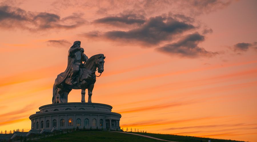 Chinggis Khaan Equestrian statue complex day tour    - Photo 1